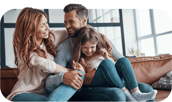 Família feliz reunida